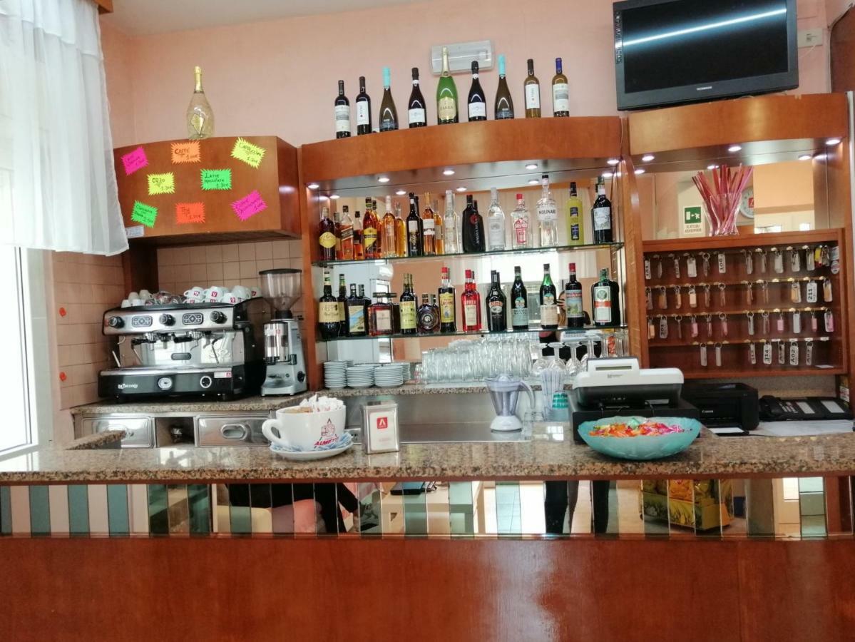 Hotel Alba Rimini Eksteriør billede