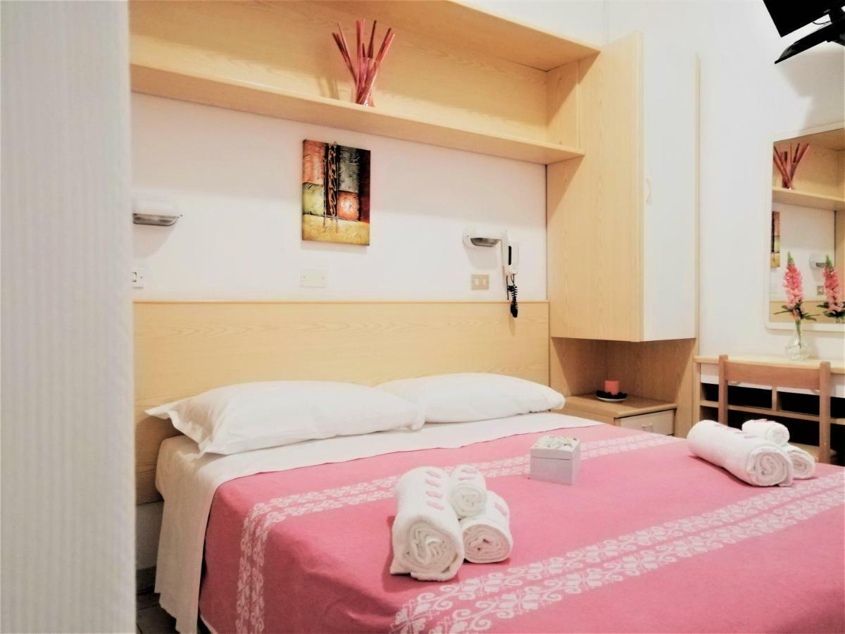 Hotel Alba Rimini Eksteriør billede