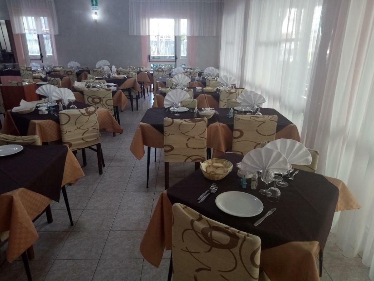 Hotel Alba Rimini Eksteriør billede